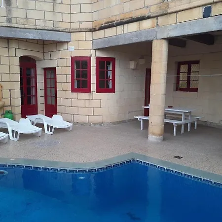 4 Bedroom Holiday With Private Pool Il-Pergla