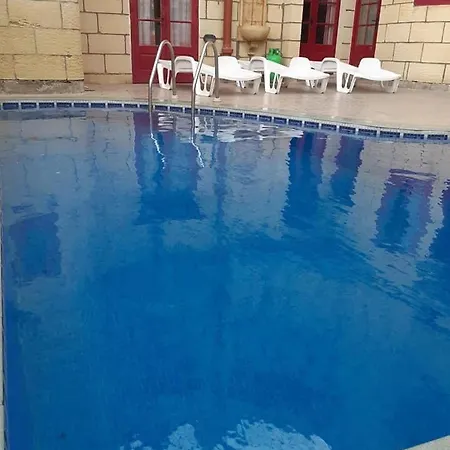 4 Bedroom Holiday With Private Pool Il-Pergla