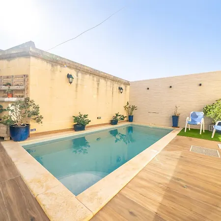 펜션 4 Bedroom With Private Pool Zebbug (Gozo)