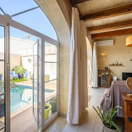 펜션 4 Bedroom With Private Pool Zebbug (Gozo)